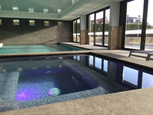 Hotel zwembad v.d Valk Breda